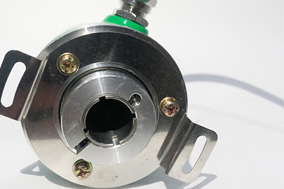 非接触式与接触式绝对式编码器之间有哪些区别? - 德国Hengstler(亨士乐)授权代理 非接触式与接触式绝对式编码器之间有哪些区别? - 德国Hengstler(亨士乐)授权代理