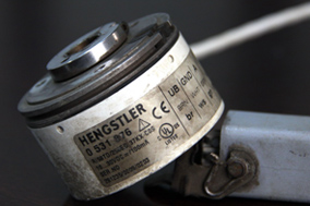 一个编码器可以同时控制两个电机吗? - 德国Hengstler(亨士乐)授权代理 一个编码器可以同时控制两个电机吗? - 德国Hengstler(亨士乐)授权代理