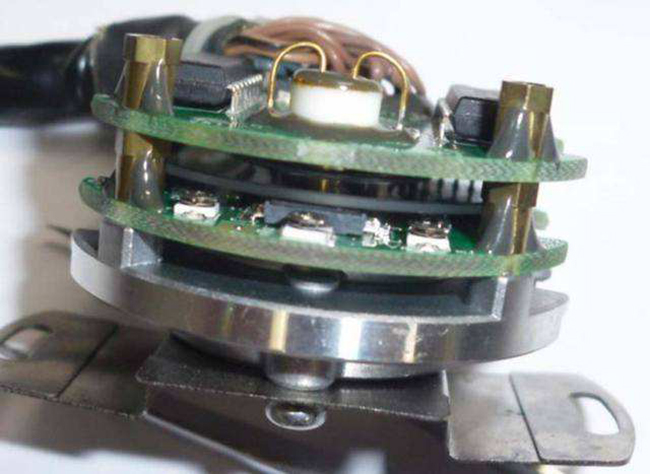 伺服电机编码器的线数越多精度越高？