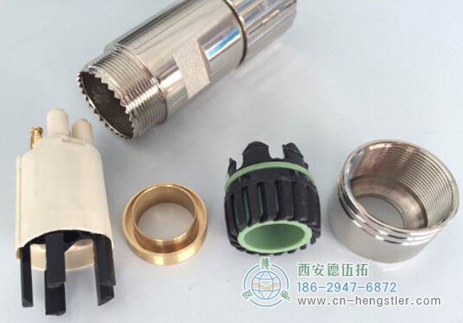 航空插头在编码器接线中起什么作用？