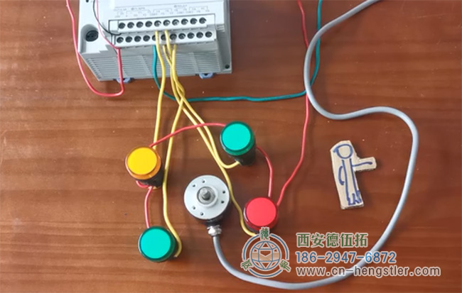 图为亨士乐编码器接线测试实验照片