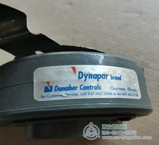 图为一款老式的Dynapar重型编码器照片 图为一款老式的Dynapar重型编码器照片