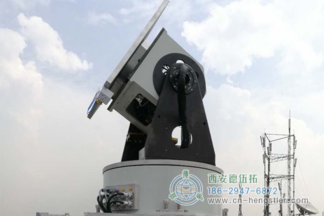 图为某公司生产的三维雷达测试转台照片